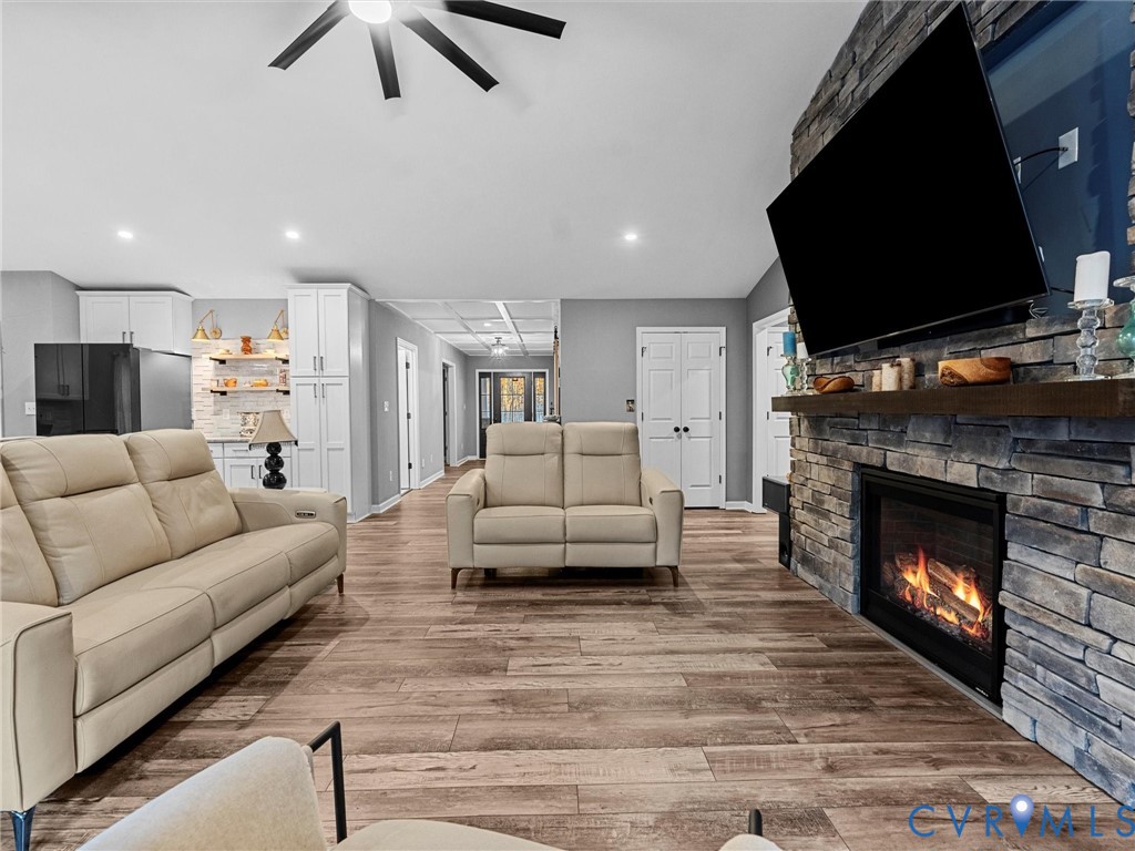 367 Pinehurst Dr