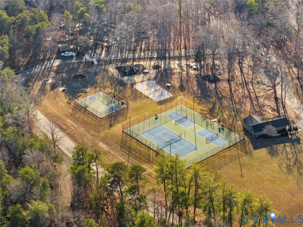 367 Pinehurst Dr