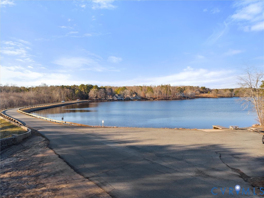 367 Pinehurst Dr