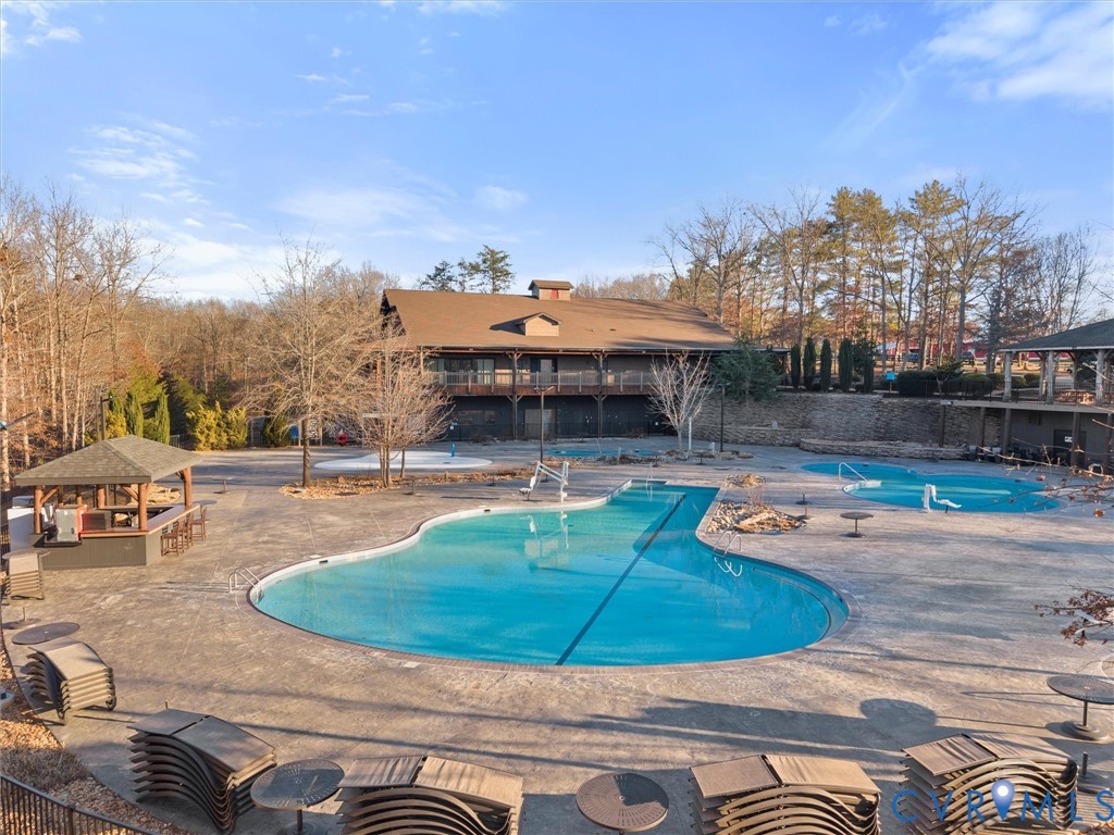 367 Pinehurst Dr