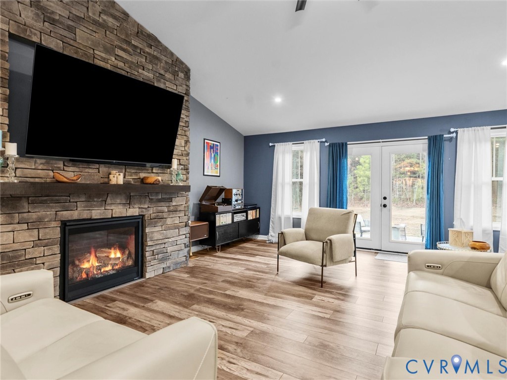 367 Pinehurst Dr