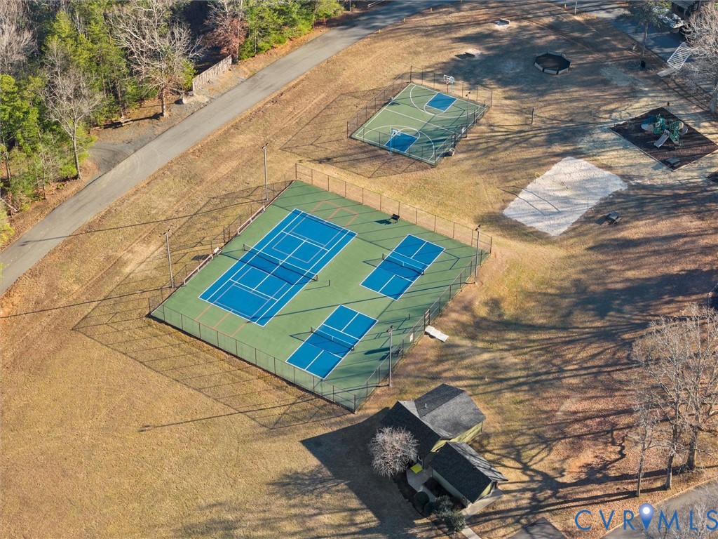 367 Pinehurst Dr