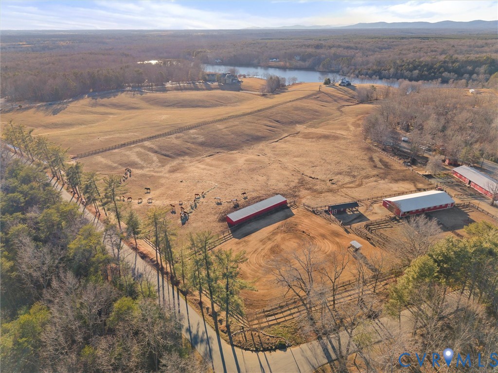 367 Pinehurst Dr