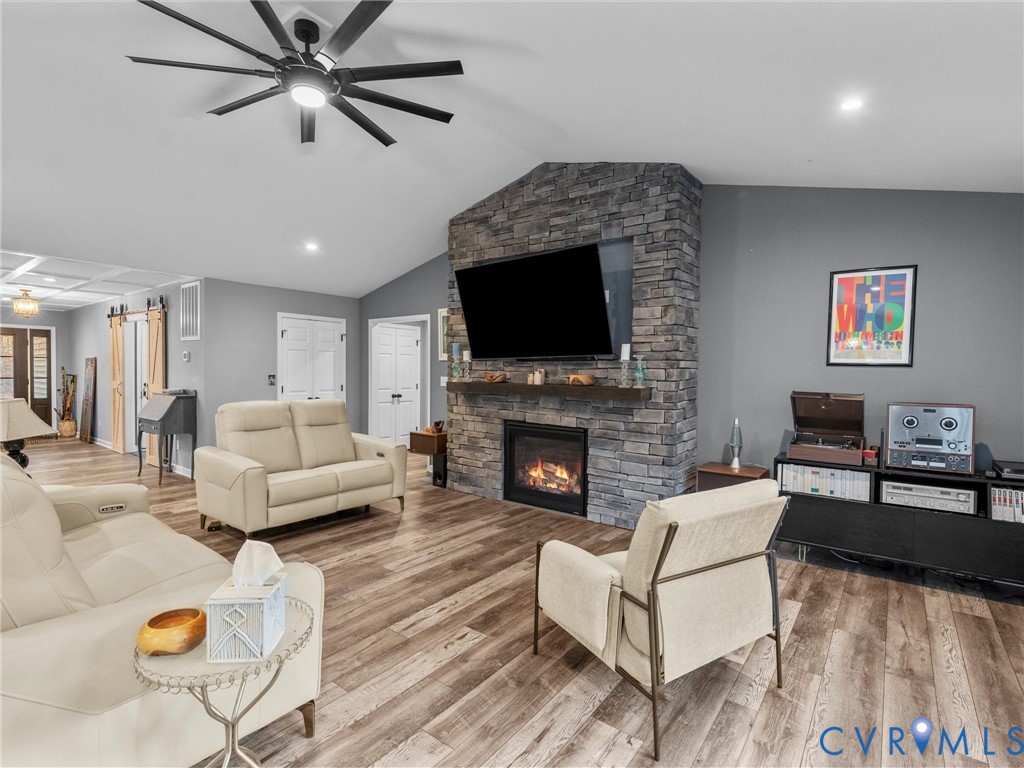 367 Pinehurst Dr