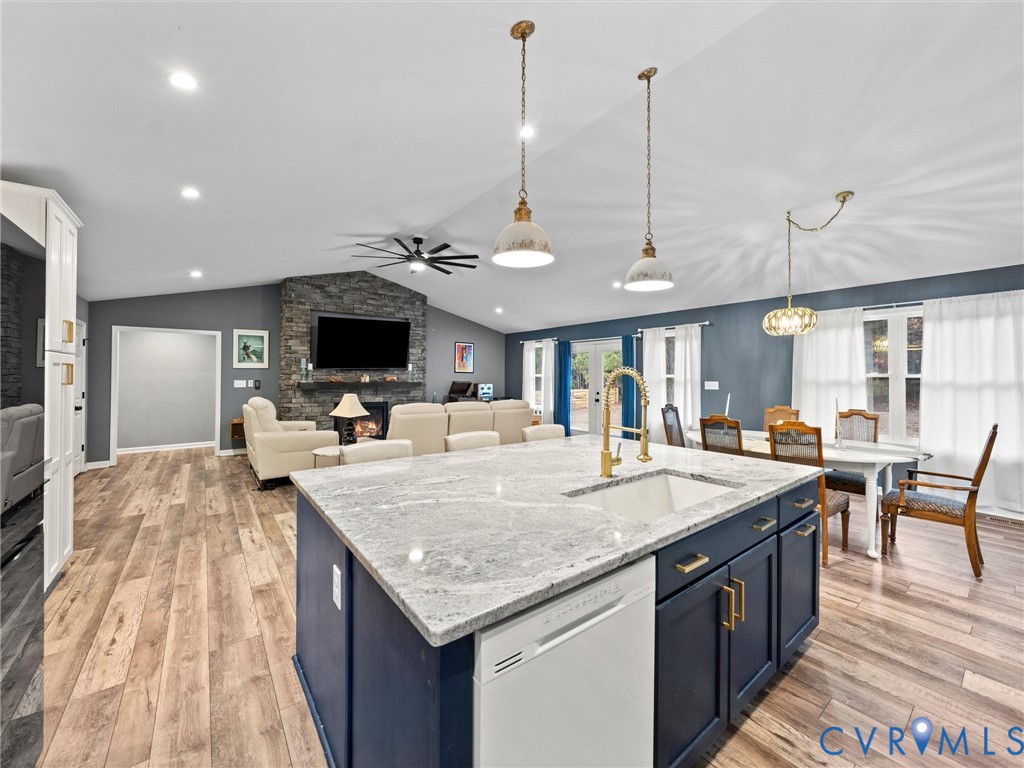 367 Pinehurst Dr