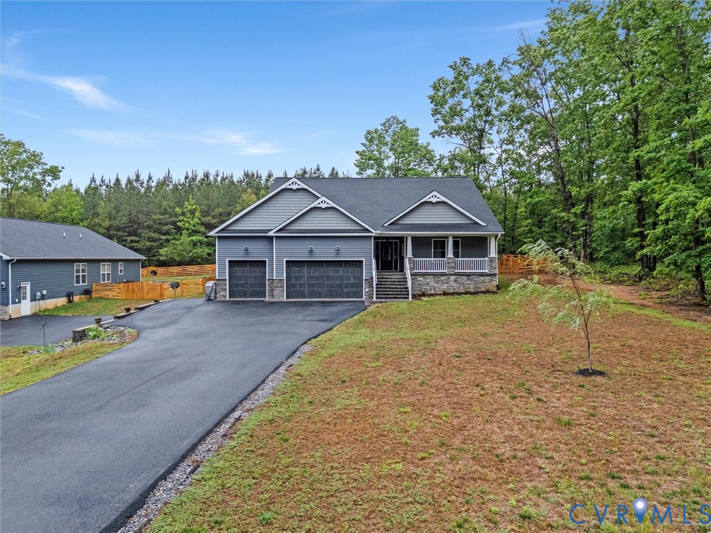 367 Pinehurst Dr