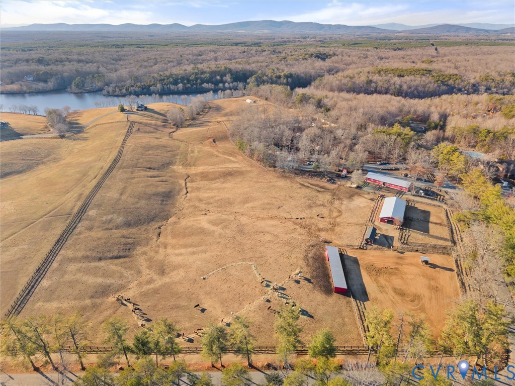 367 Pinehurst Dr