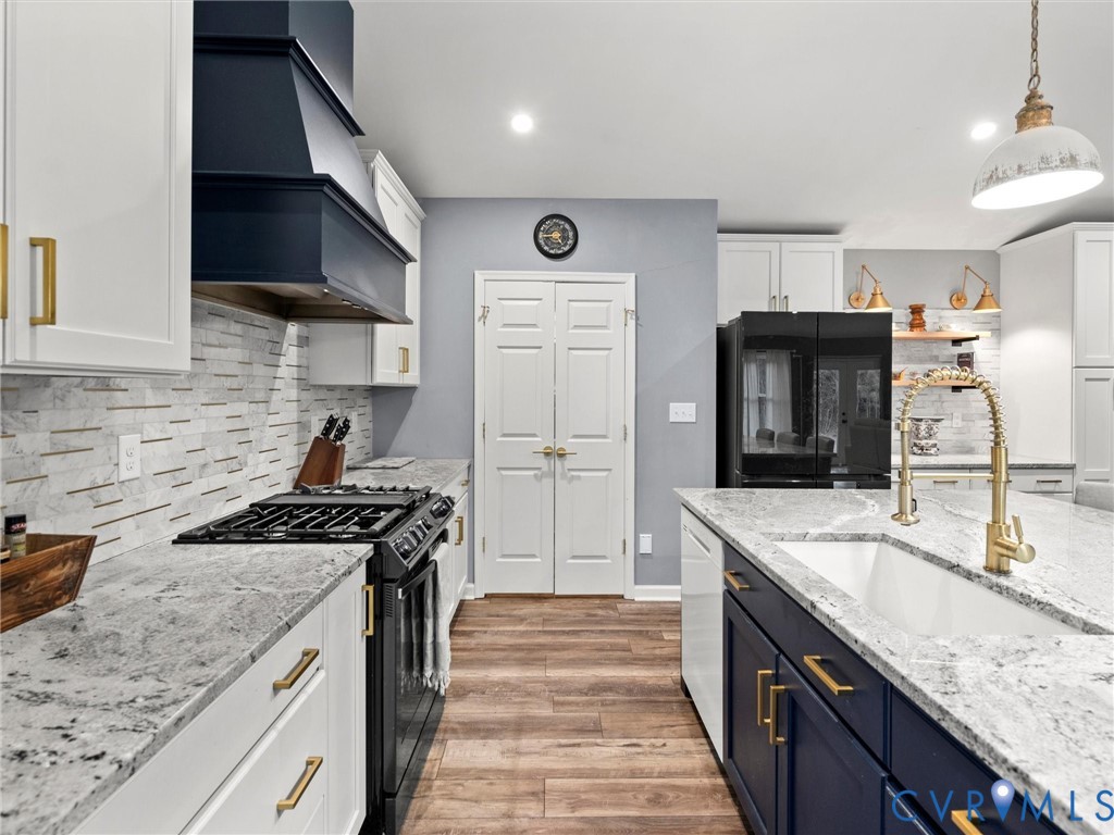 367 Pinehurst Dr