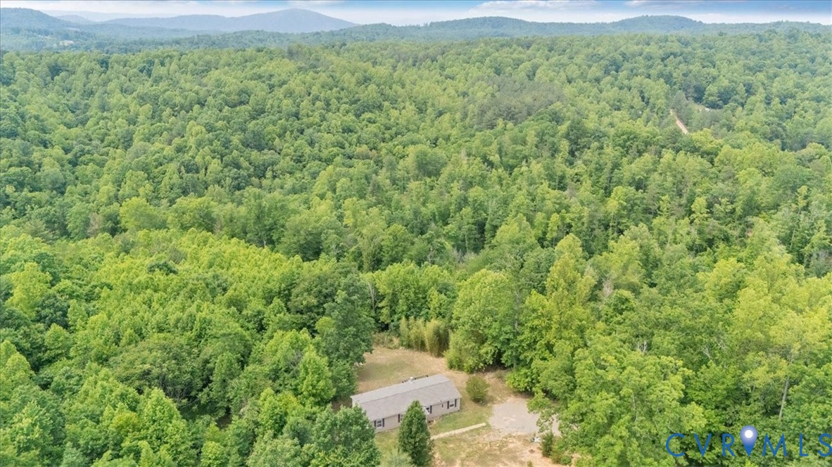 174 Log Cabin Cir