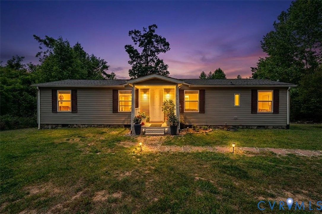 174 Log Cabin Cir