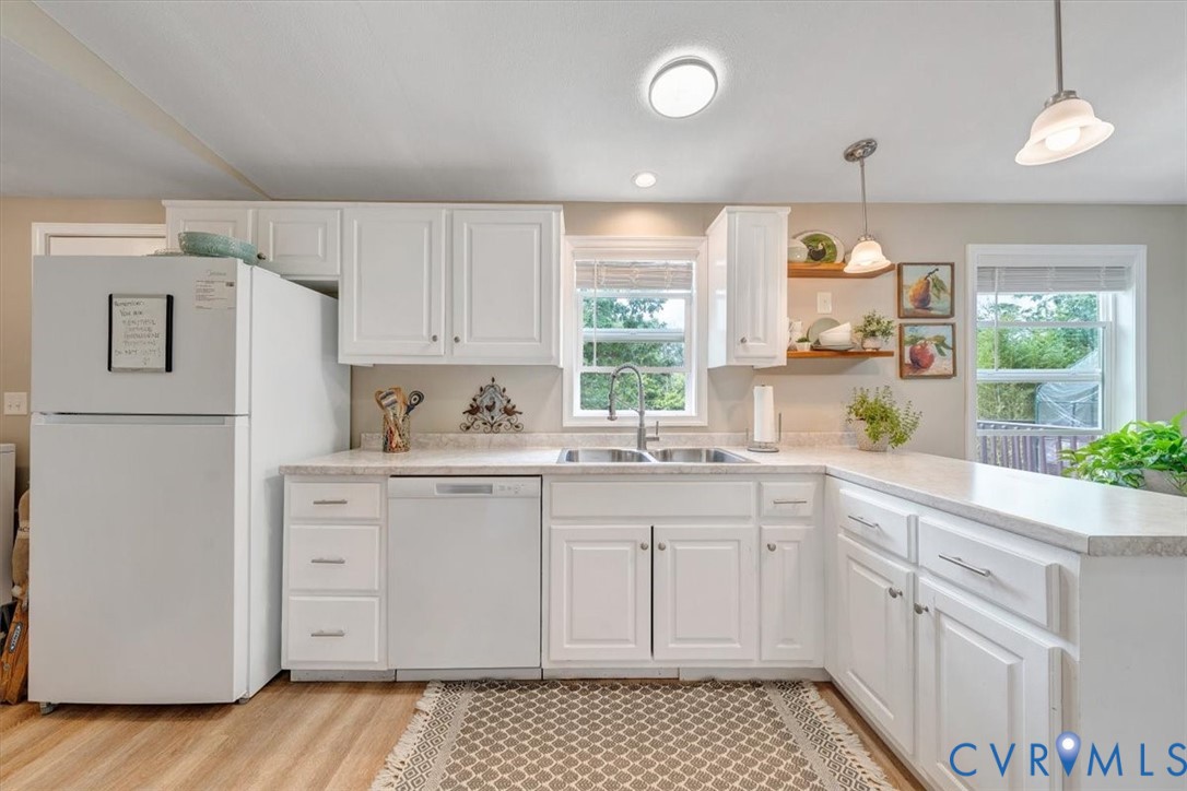 174 Log Cabin Cir