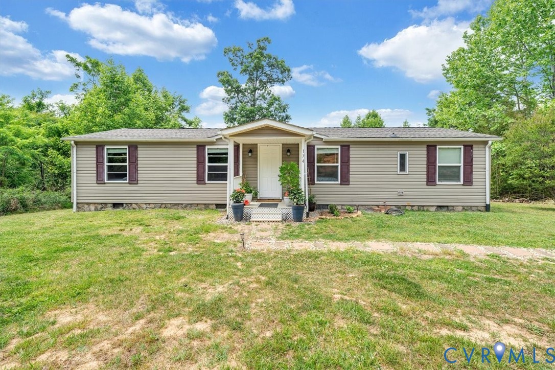 174 Log Cabin Cir