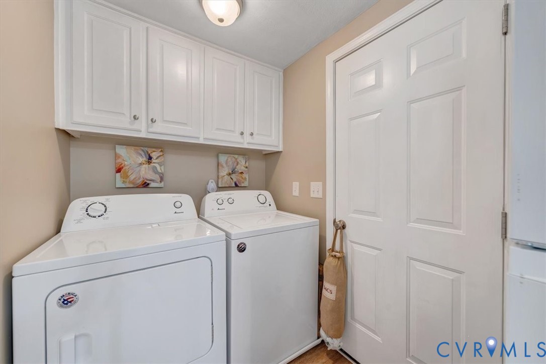 174 Log Cabin Cir