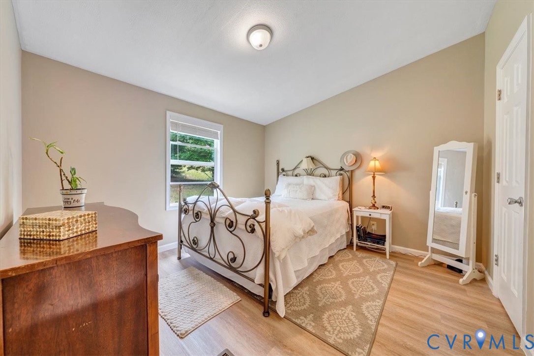174 Log Cabin Cir
