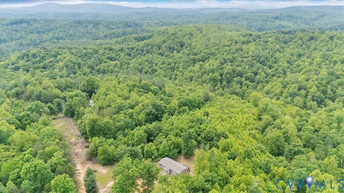 174 Log Cabin Cir