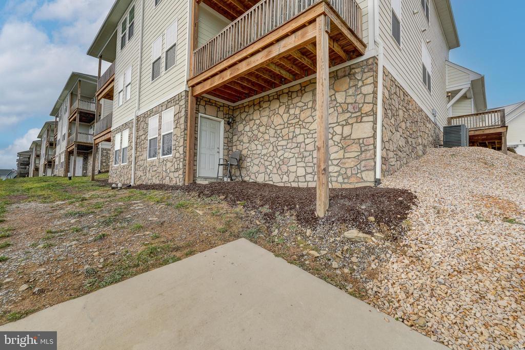 69 Windgate Cir #103