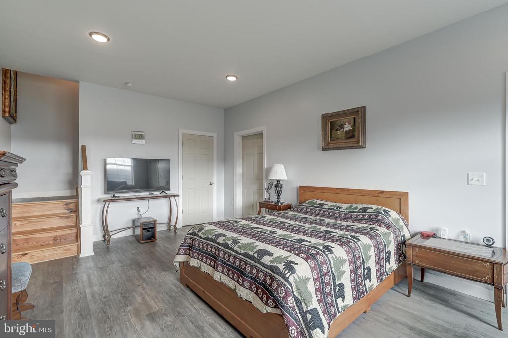 69 Windgate Cir #103