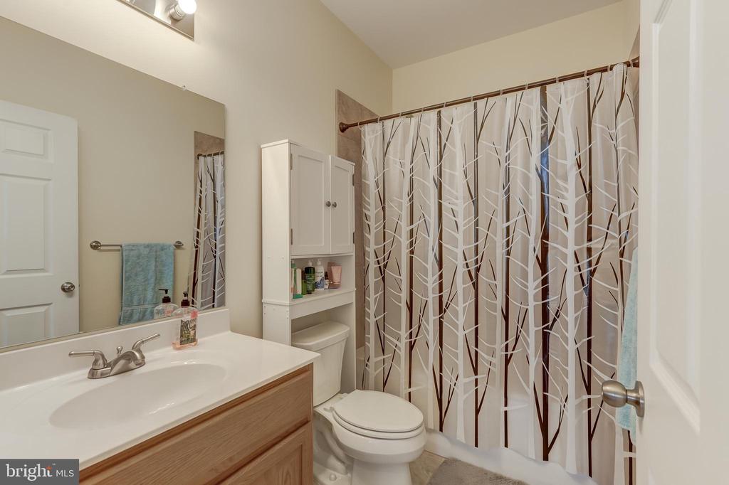 69 Windgate Cir #103