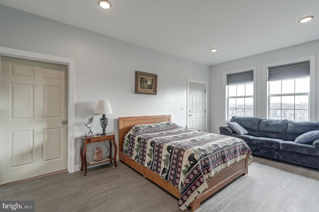 69 Windgate Cir #103