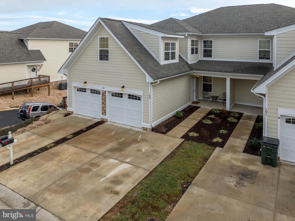 69 Windgate Cir #103