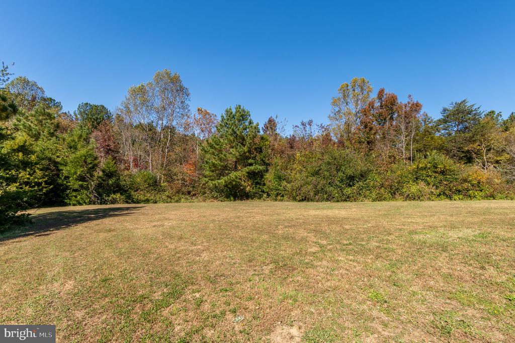 214 Edge Hill Dr