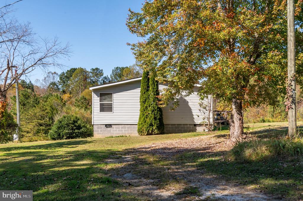 214 Edge Hill Dr