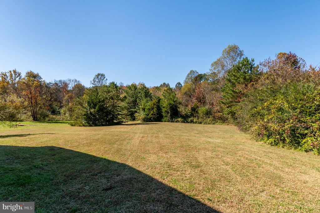 214 Edge Hill Dr