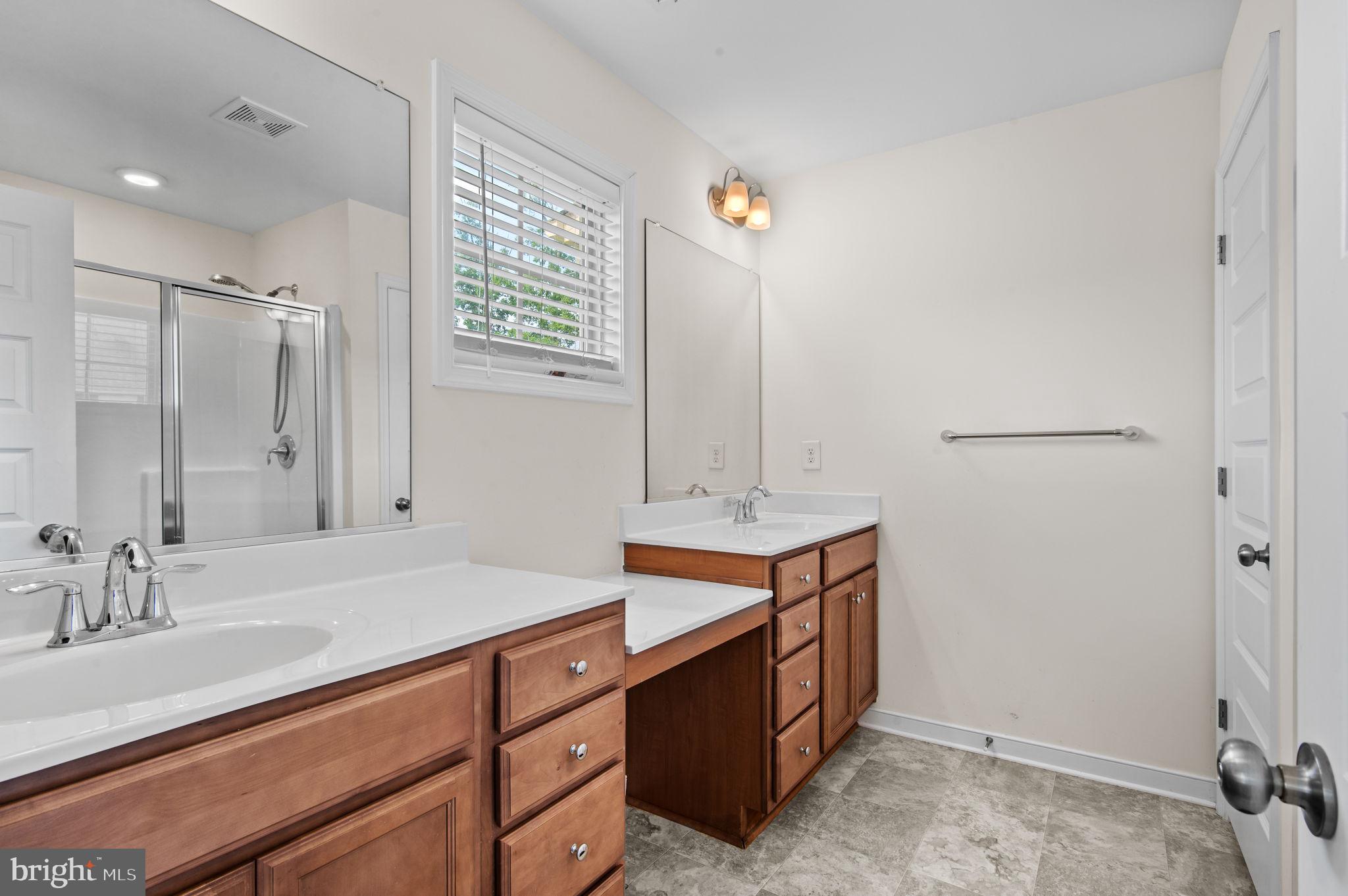 17505 Wynstone Park Ln