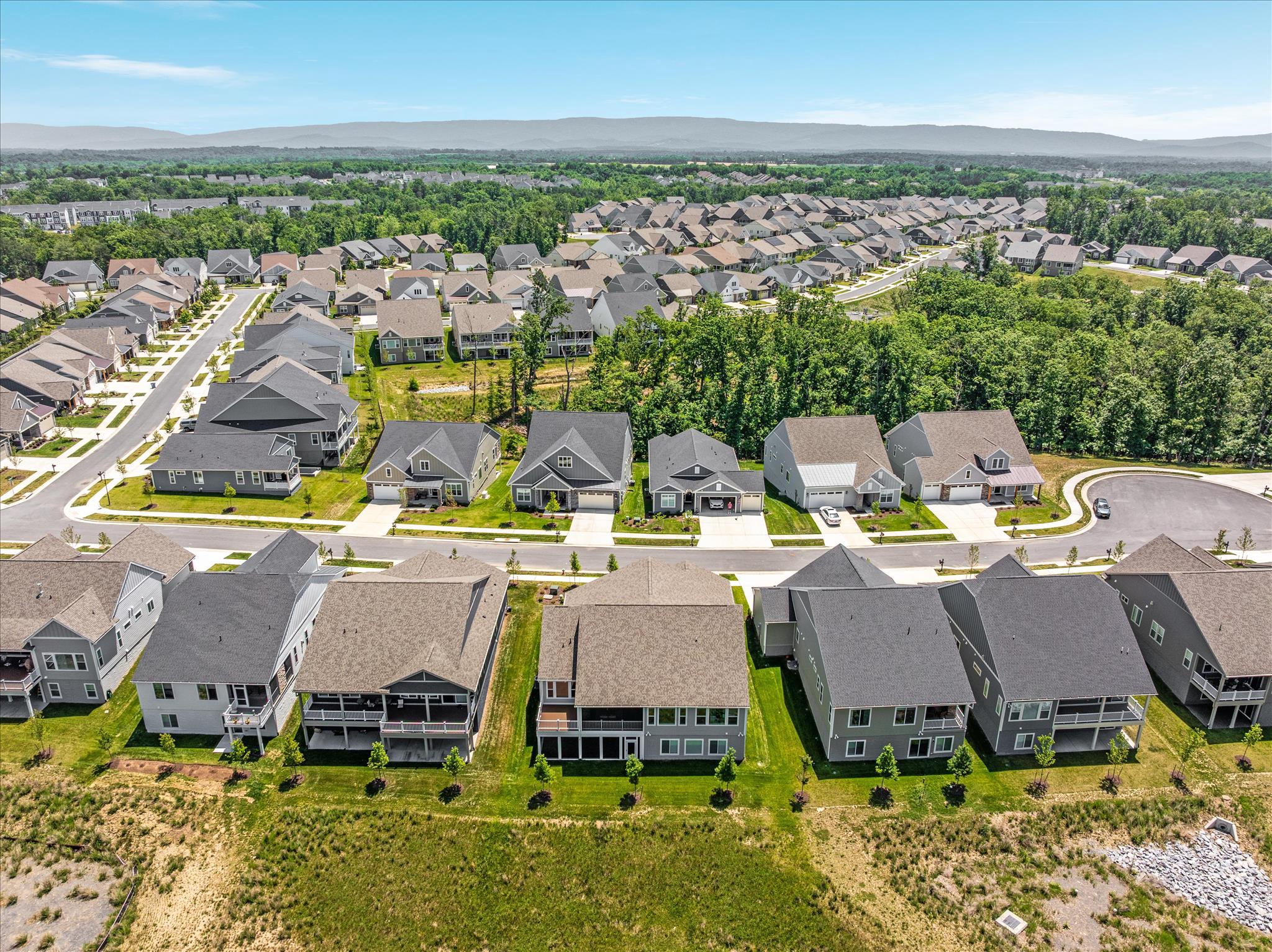 124 NANDINA PLACE
