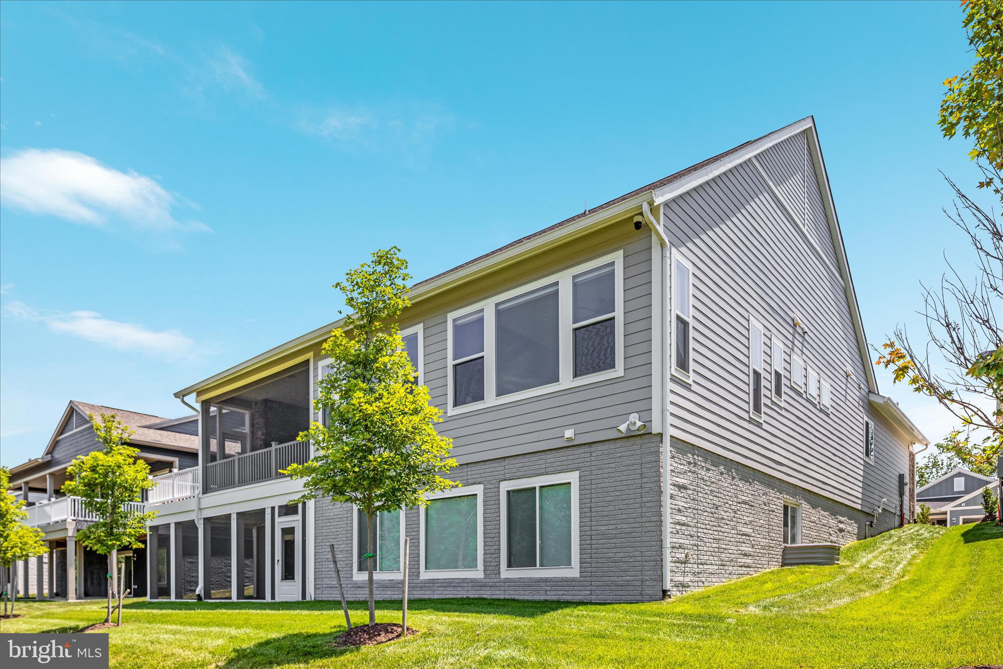 124 NANDINA PLACE