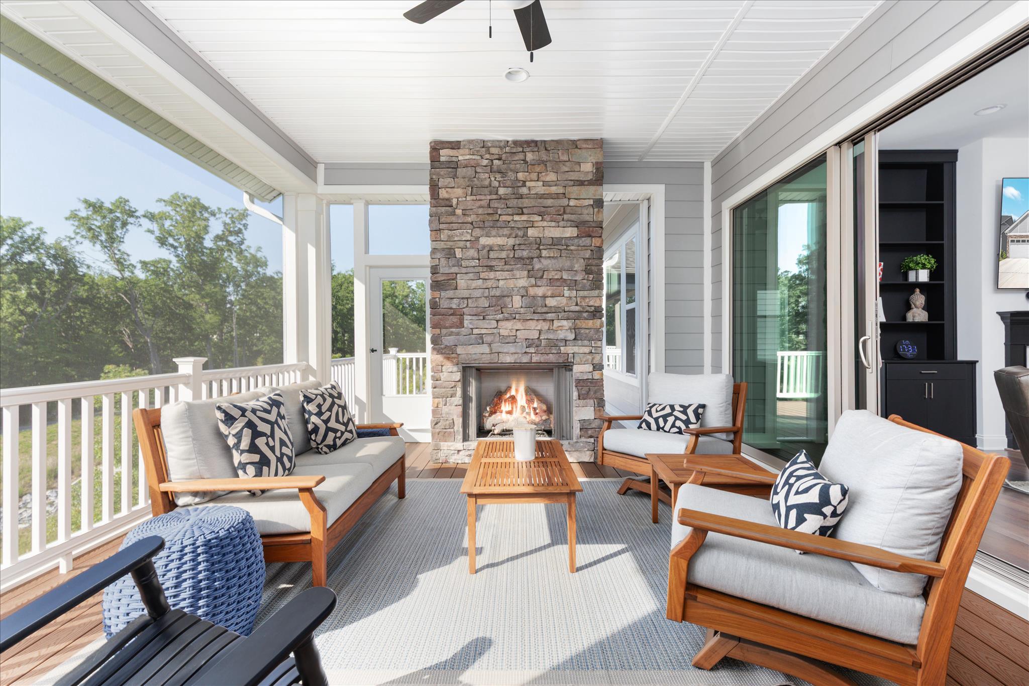 124 NANDINA PLACE