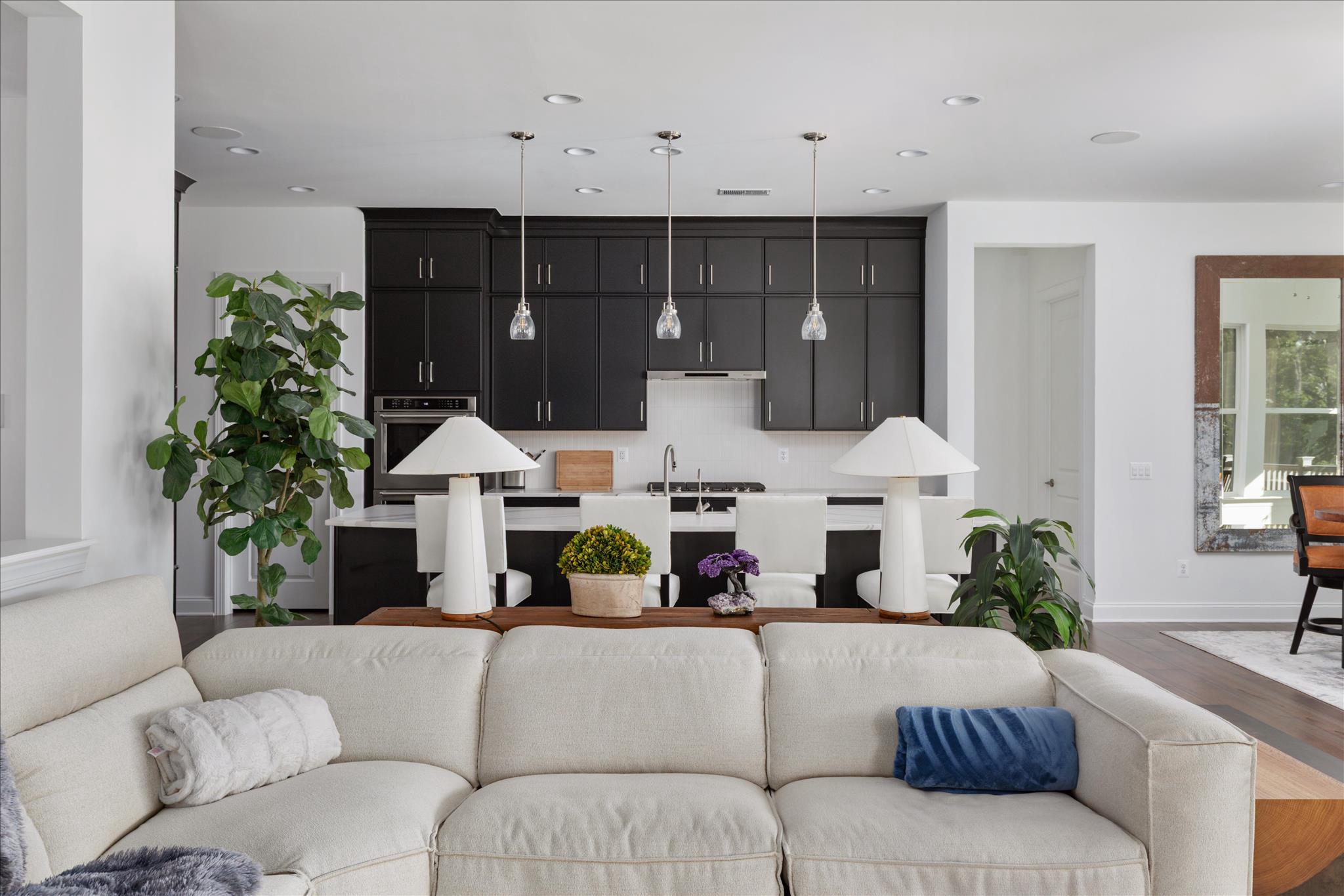 124 NANDINA PLACE