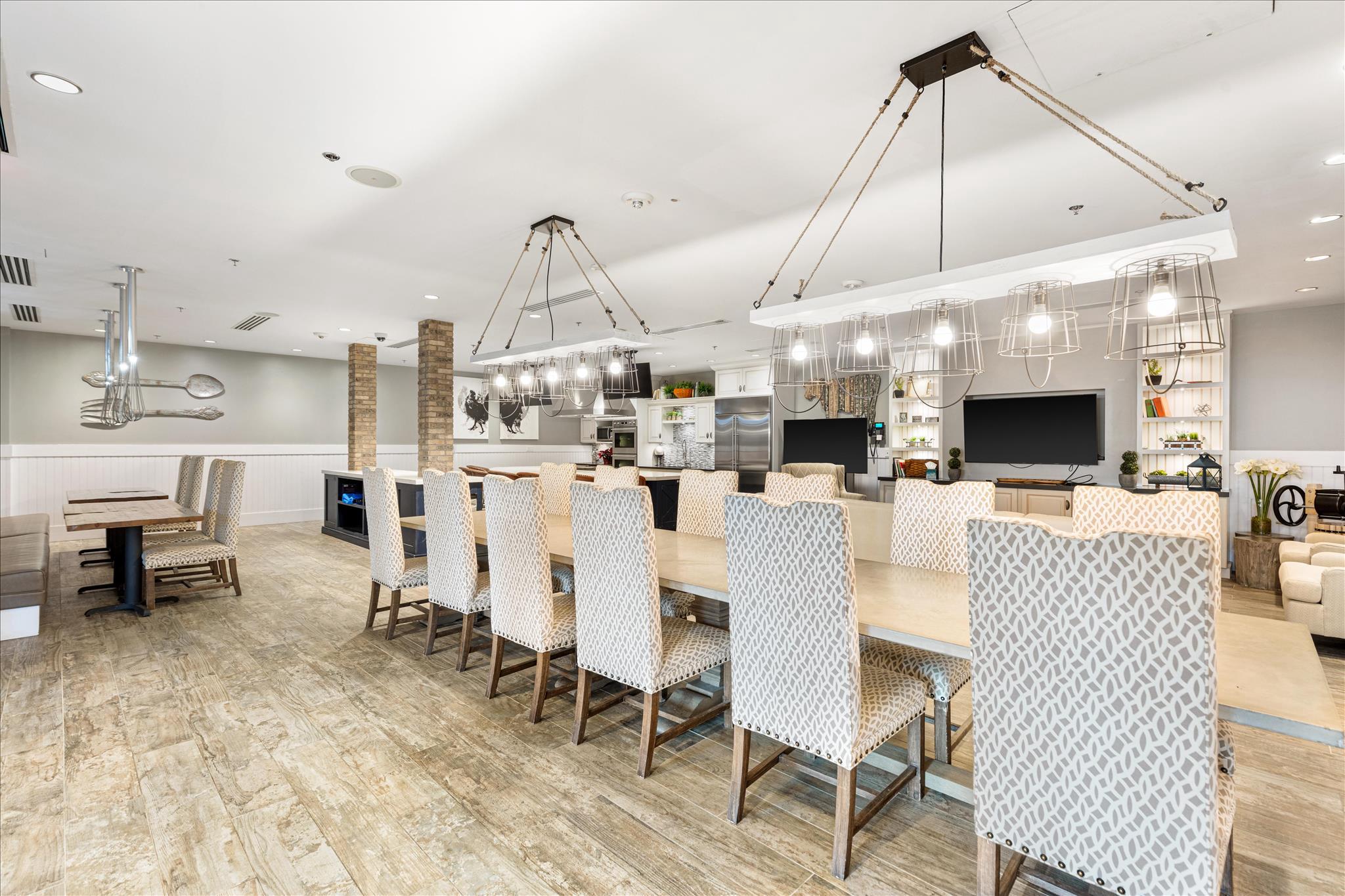 124 NANDINA PLACE