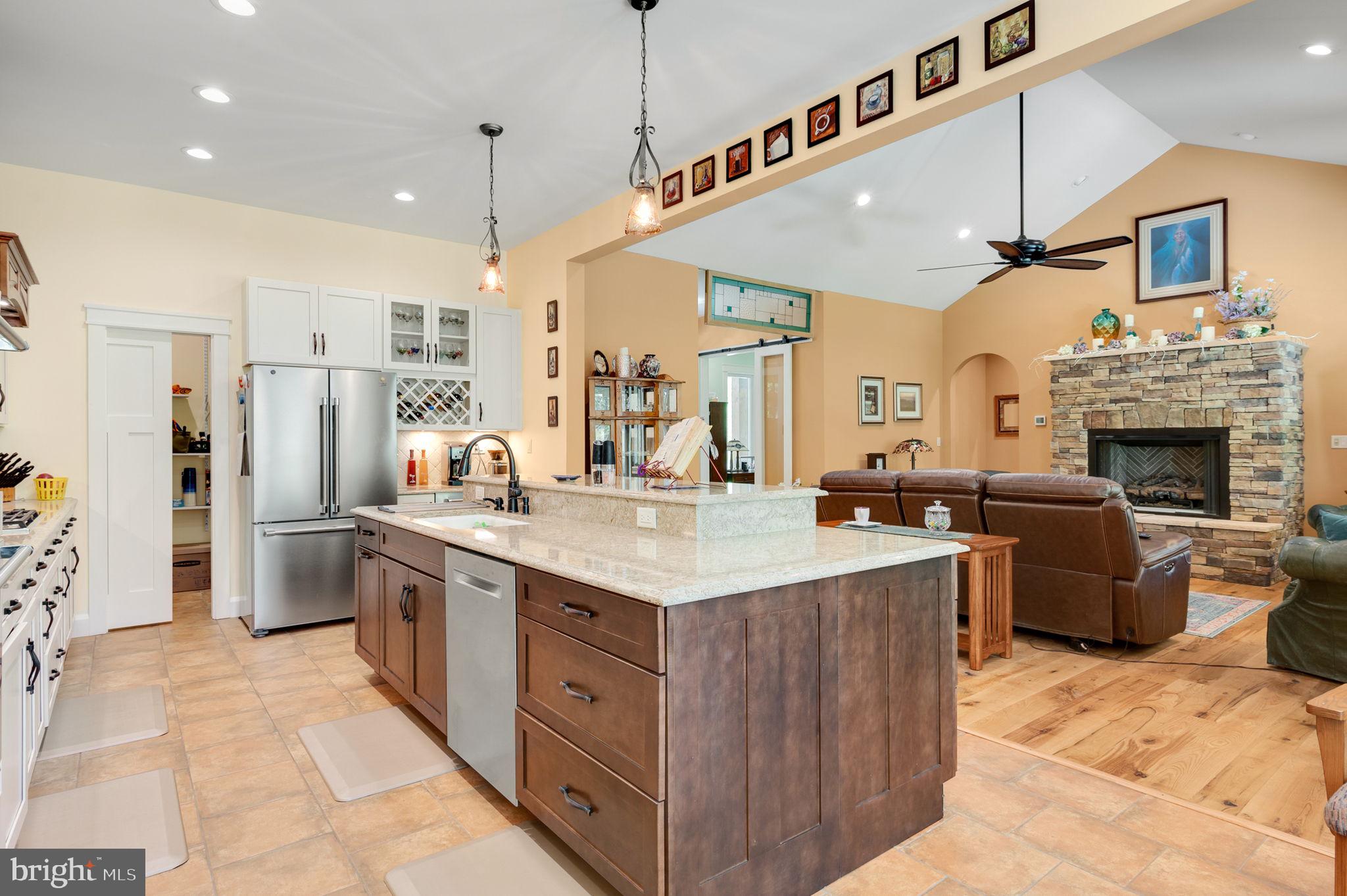 5000 Double Eagle Dr