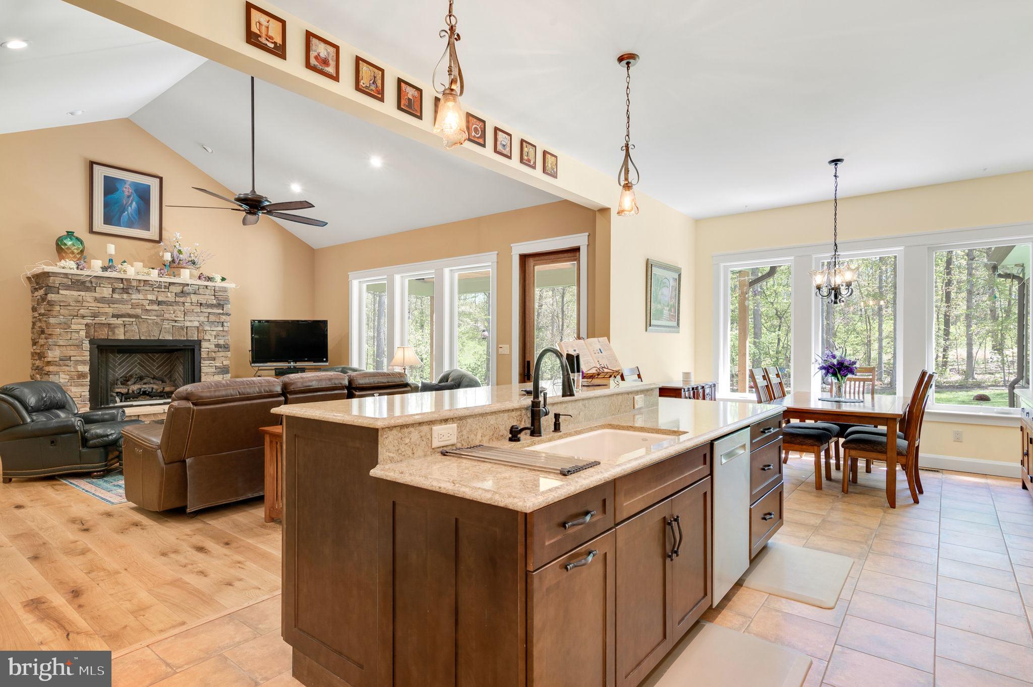 5000 Double Eagle Dr