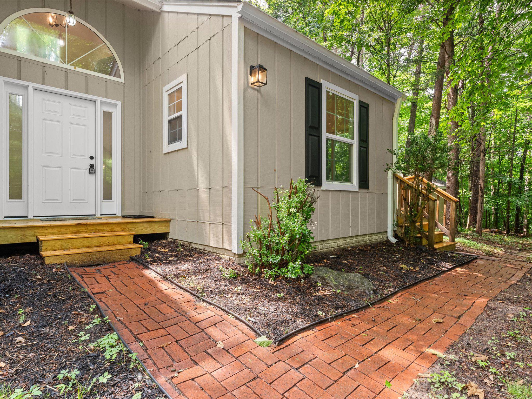 93 W CEDAR DRIVE