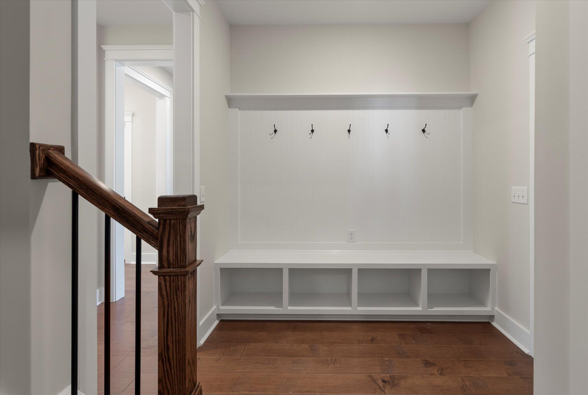 180 Huguenot Trail