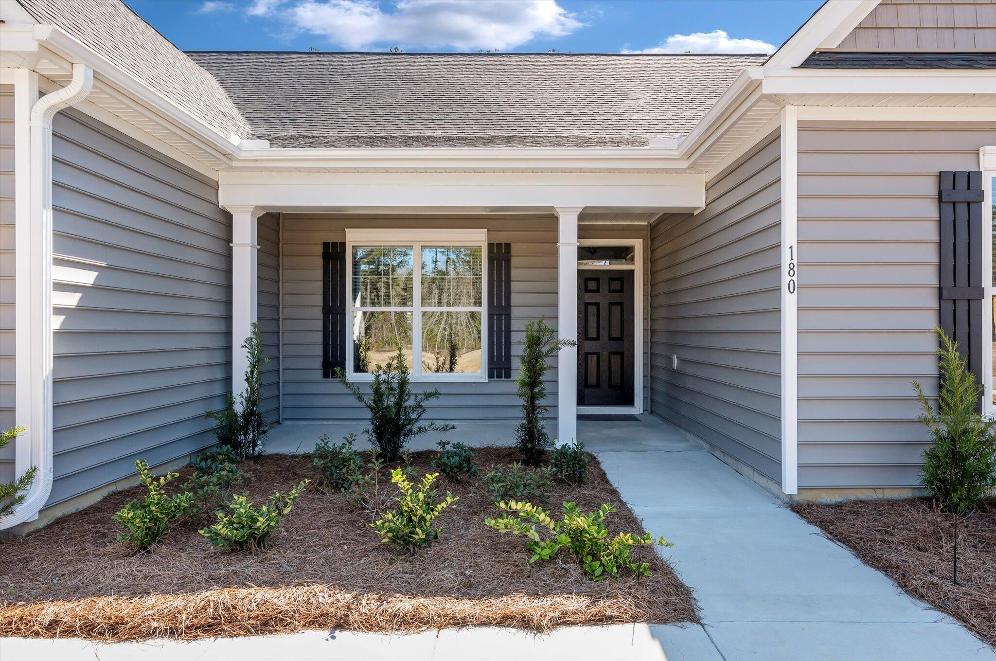 180 Huguenot Trail