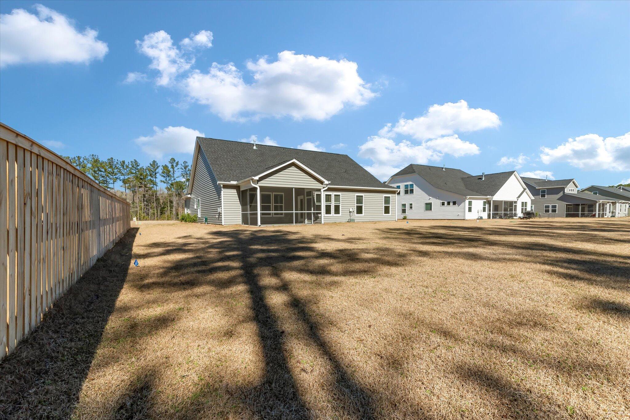 180 Huguenot Trail