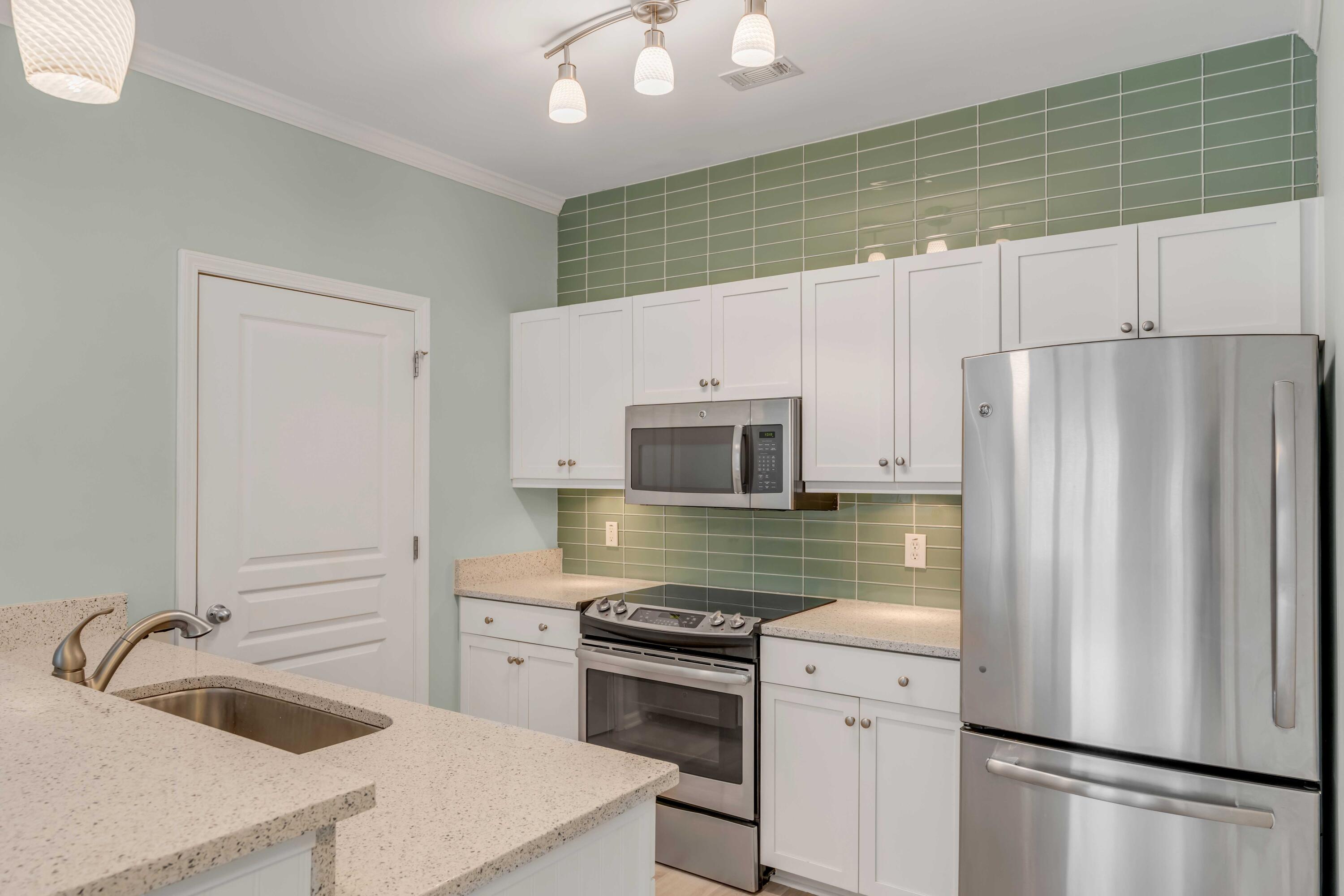 500 Bucksley Lane # 204