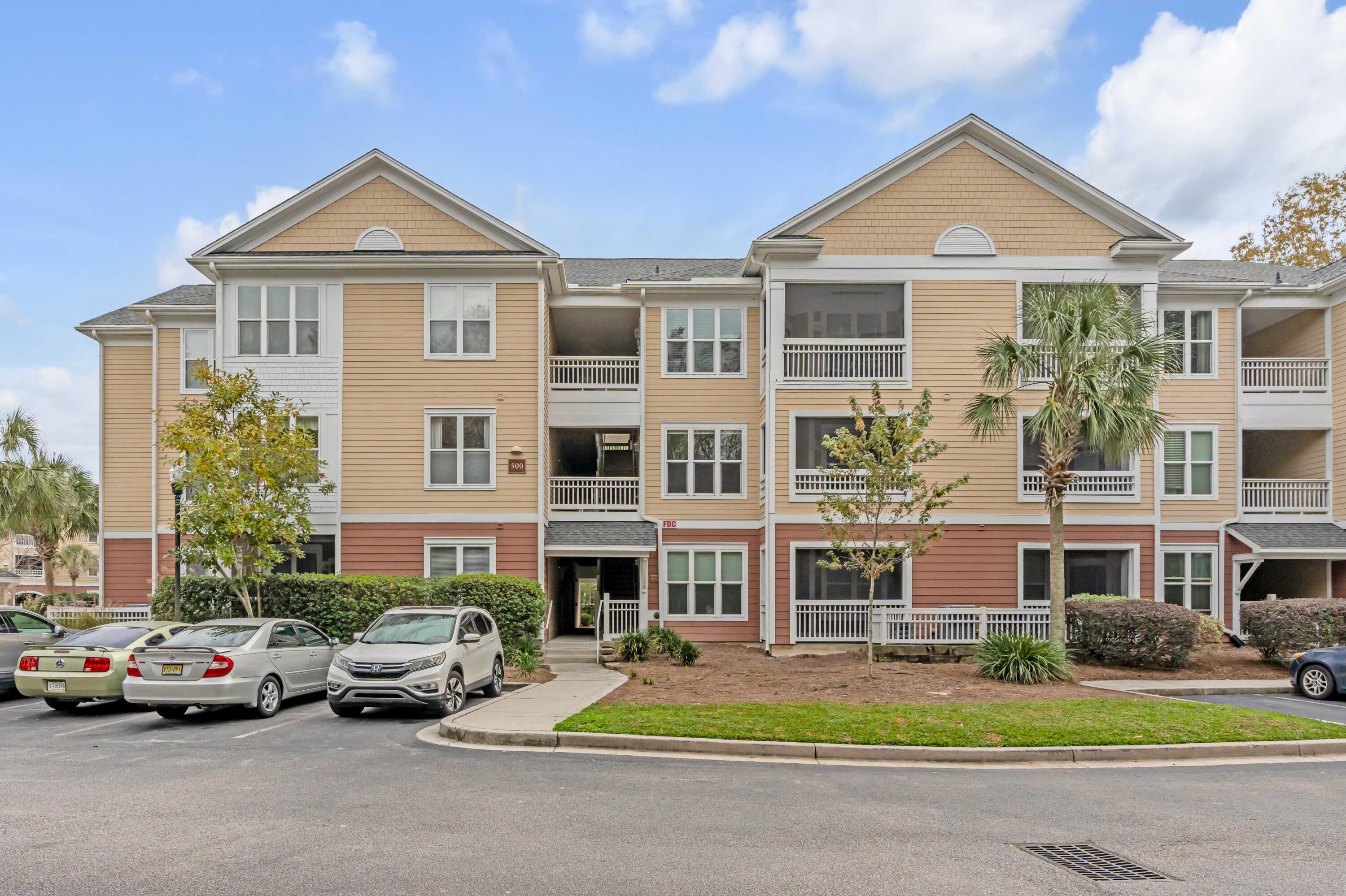 500 Bucksley Lane # 204