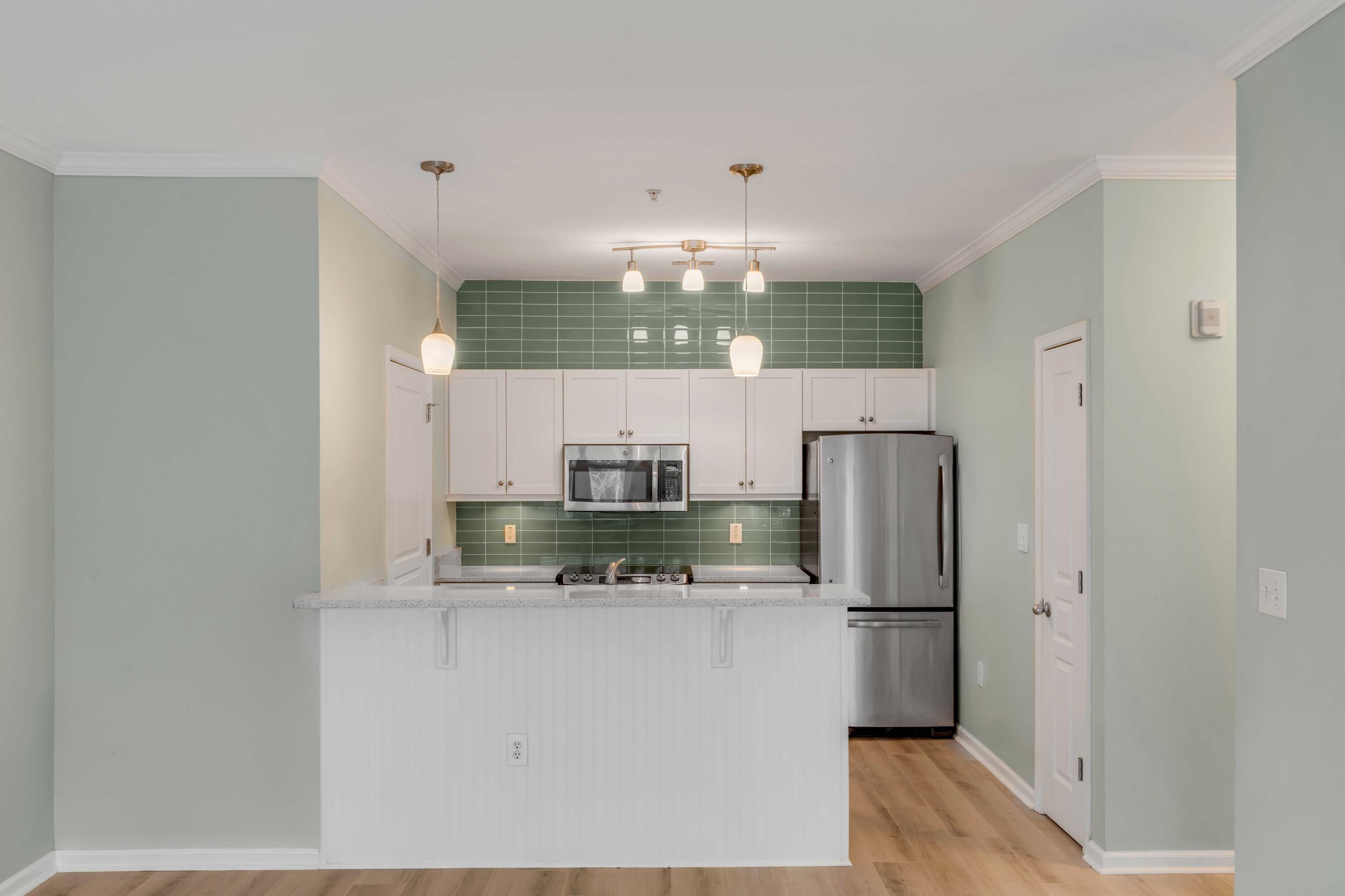 500 Bucksley Lane # 204