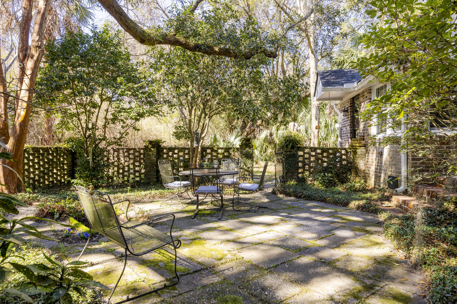 1521 W Palmetto Fort Drive