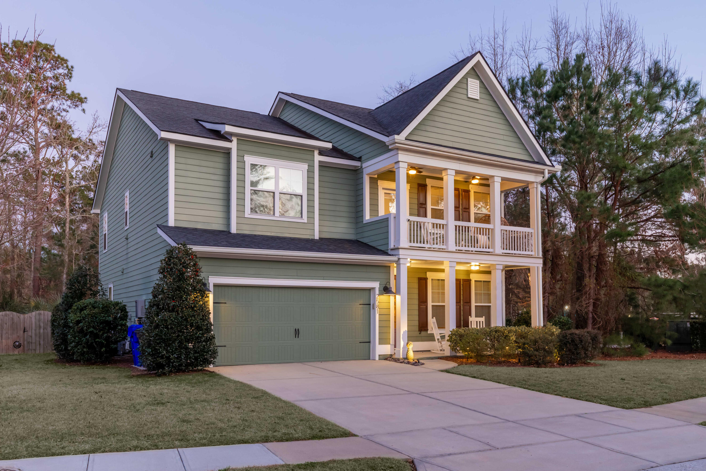2581 Larch Lane