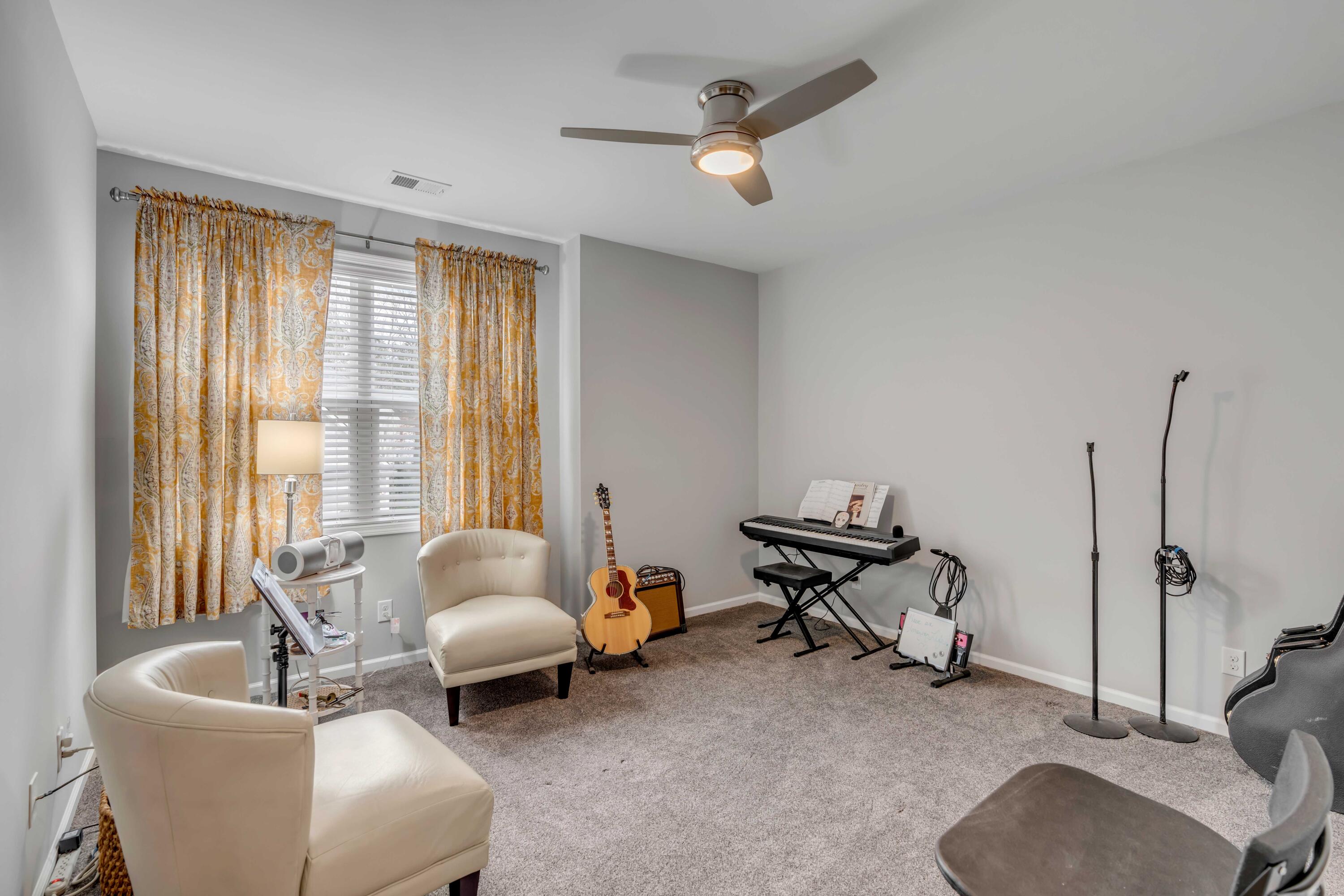 2581 Larch Lane