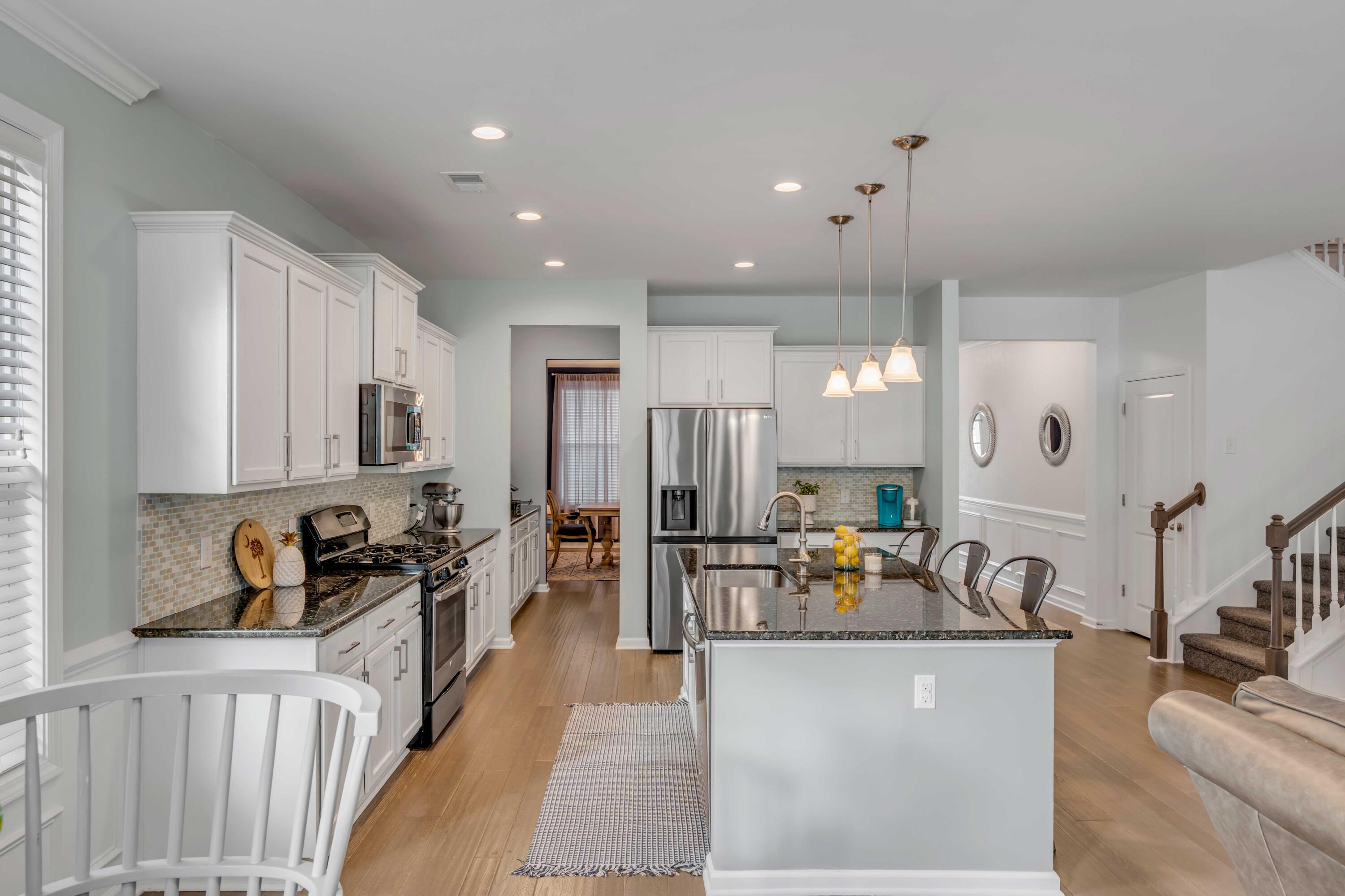 2581 Larch Lane