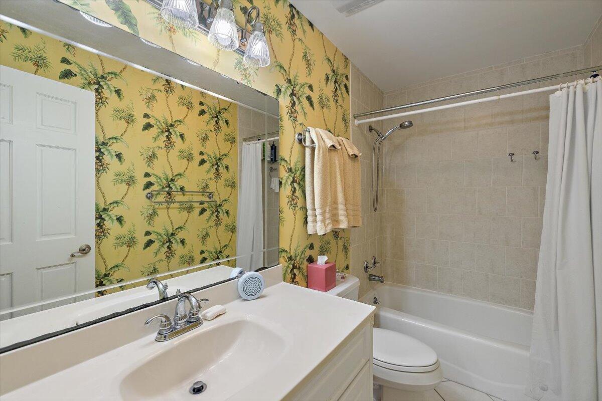 82 Mariners Cay Drive