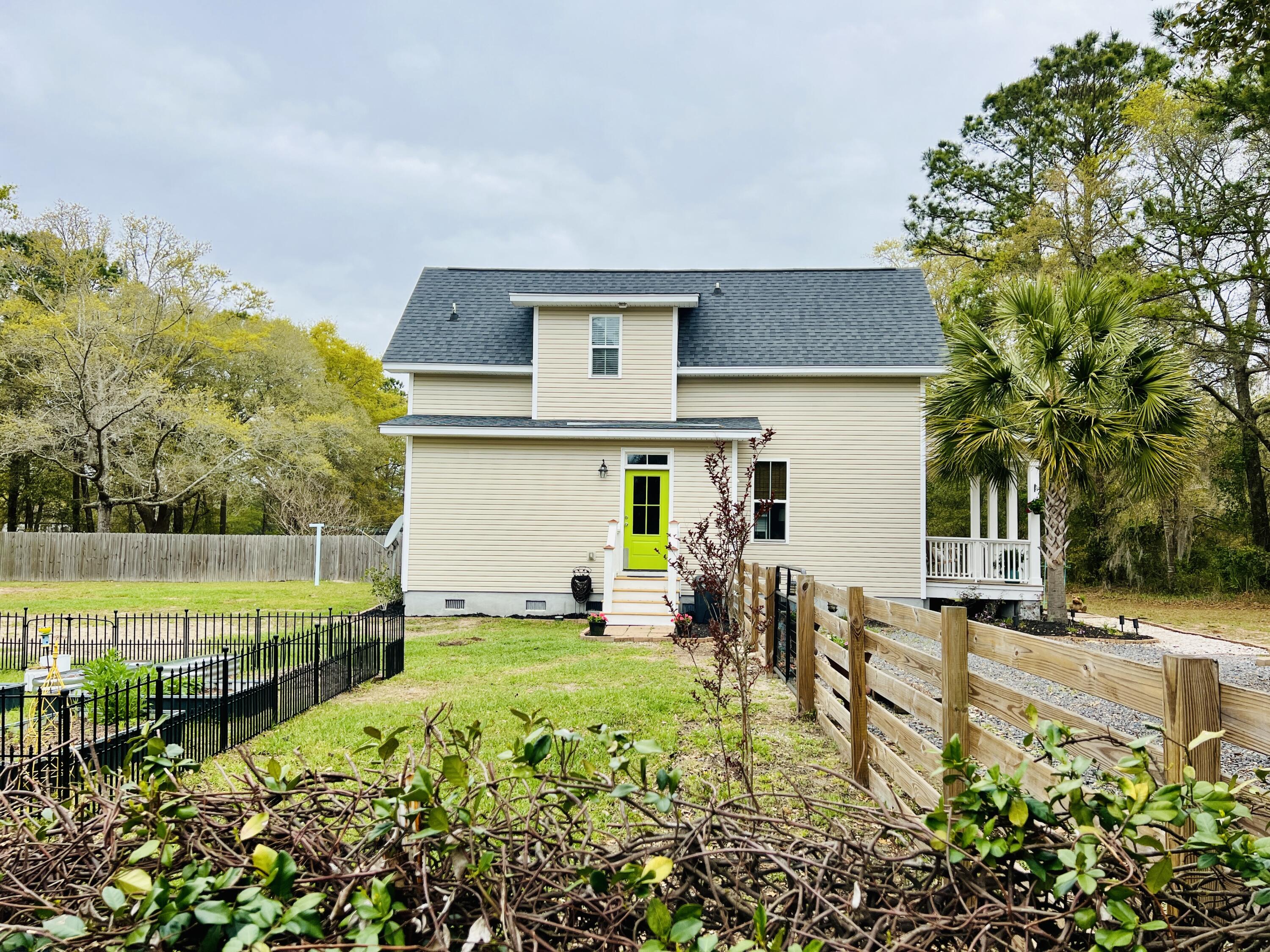 915 Ralph Nesbit Road