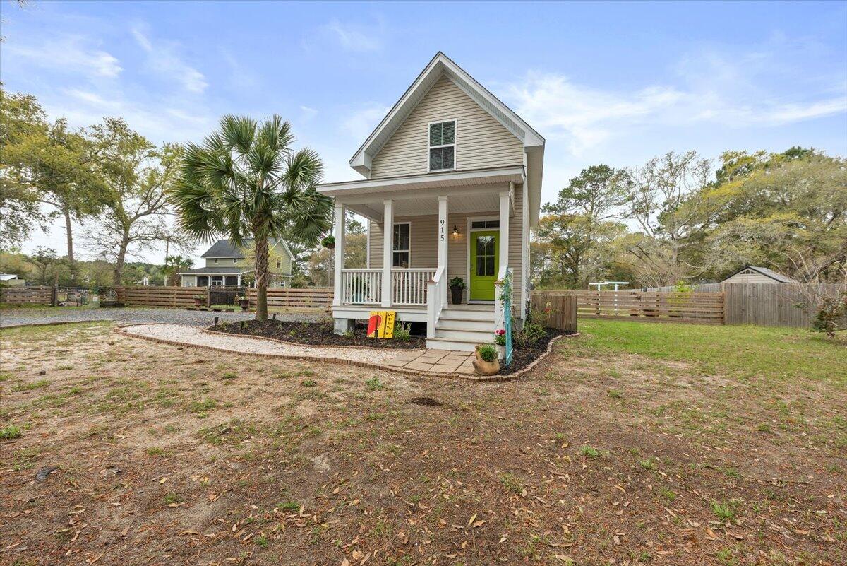 915 Ralph Nesbit Road