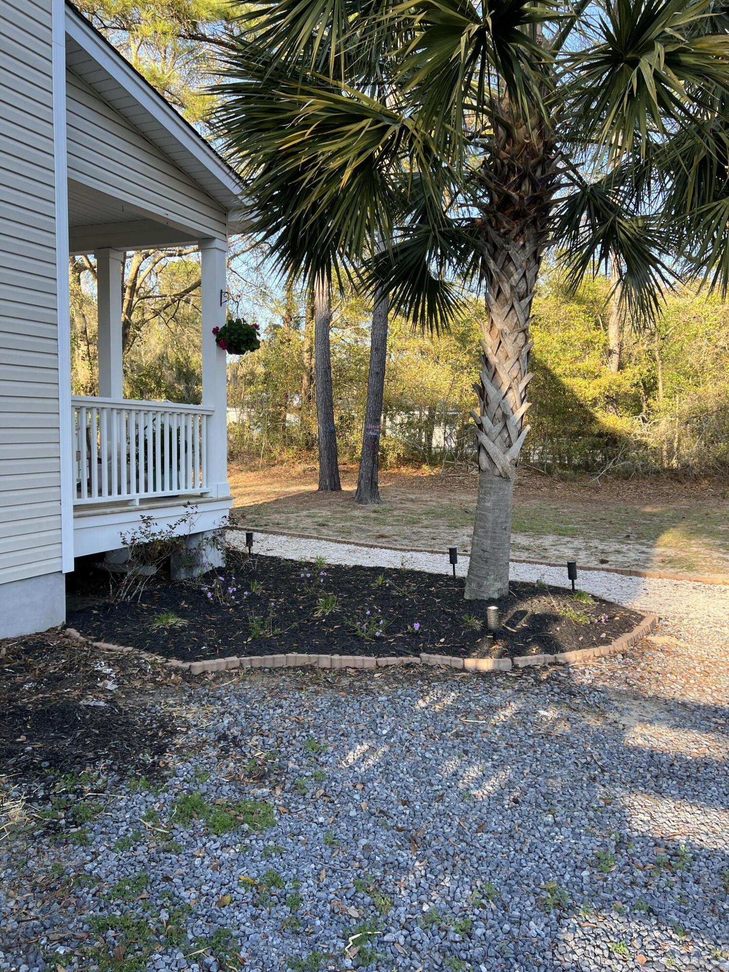 915 Ralph Nesbit Road